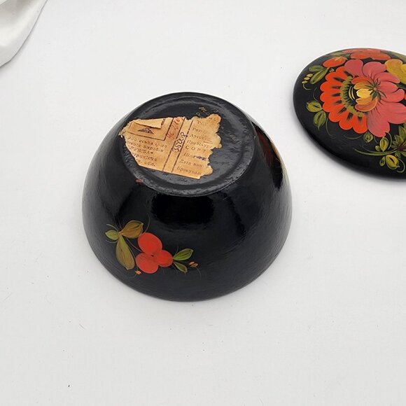 Hand-Painted Russian Floral Wooden Trinket Box With Lid - Picture 6 of 6